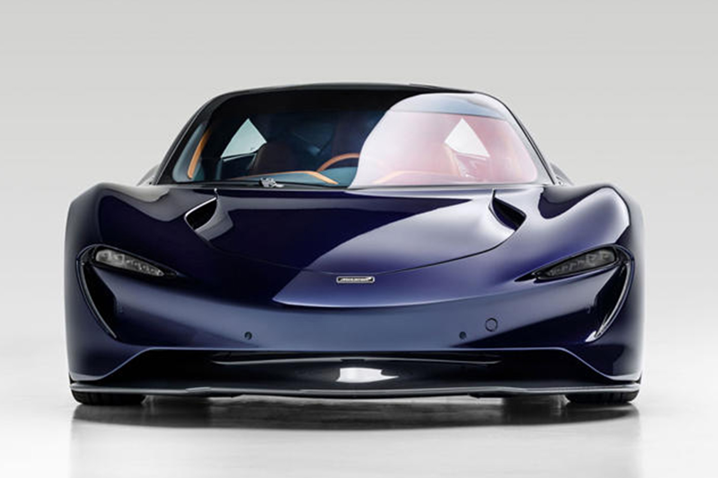 McLaren Speedtail Dark Blue