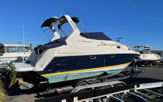 2003 Regal Commodore 2860 | 31ft